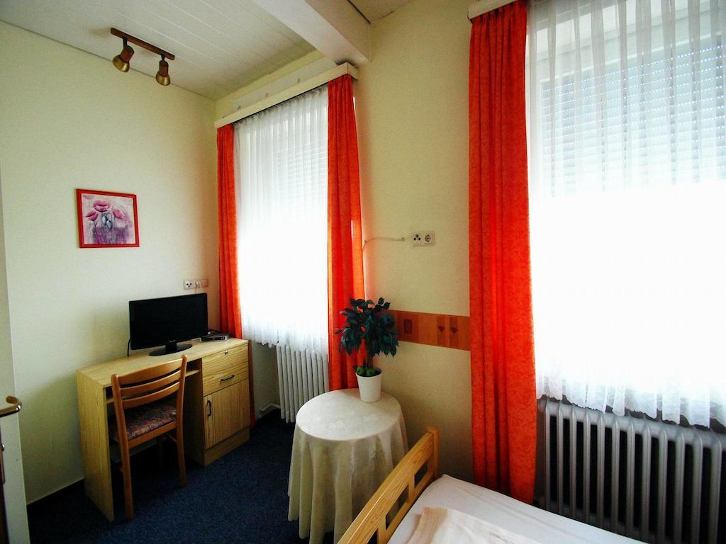 Hotel Konert Bergheim  Extérieur photo