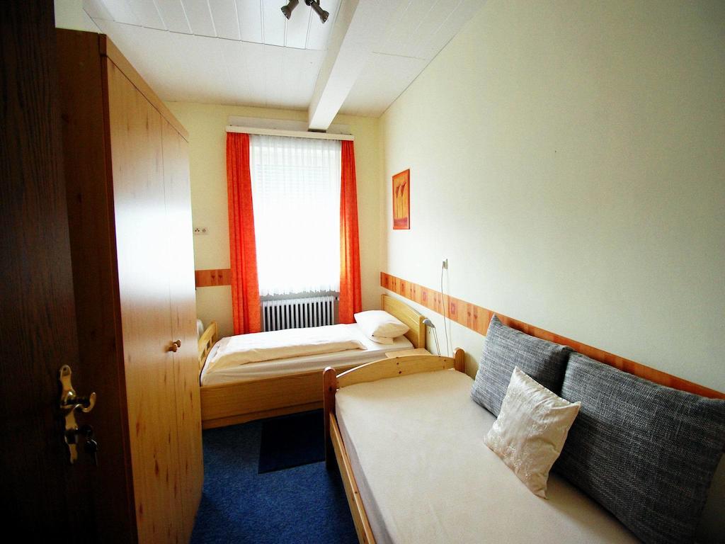 Hotel Konert Bergheim  Extérieur photo